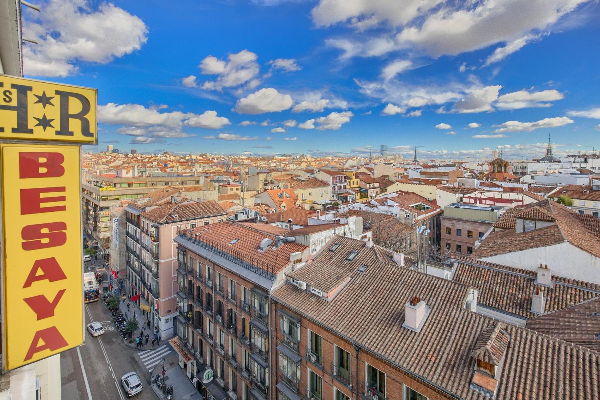 Hostal Besaya Madrid Exterior foto