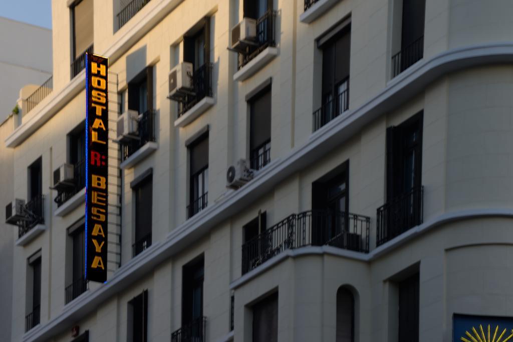 Hostal Besaya Madrid Exterior foto